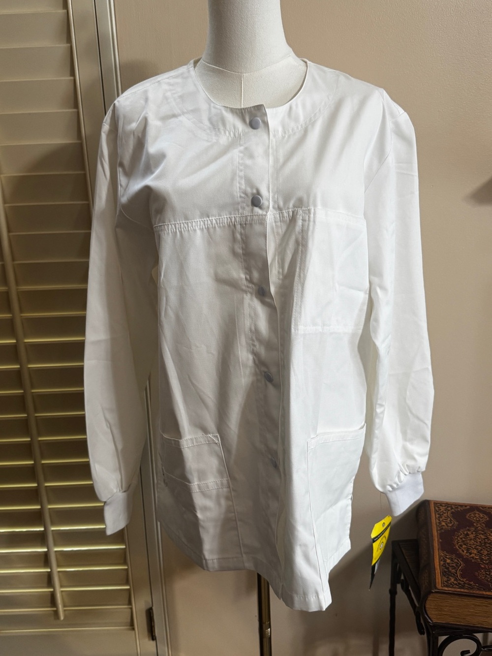 WonderWink White Round-Neck Snap-Front Work Jacket